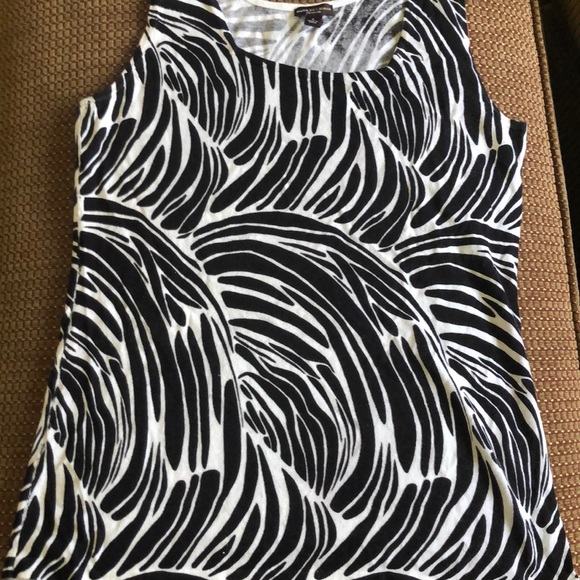 Dana Buchman Tops - Dana Buchman top EUC